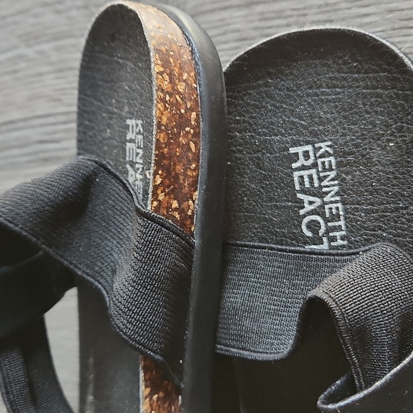 Kenneth Cole Reaction black leather flat sandals, size 6.5 - Picture 8 of 10